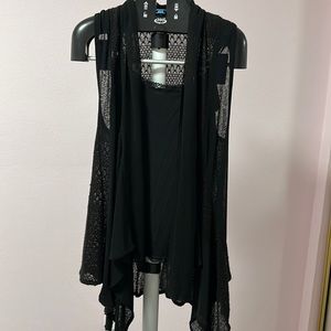 Set. Top and cardigan